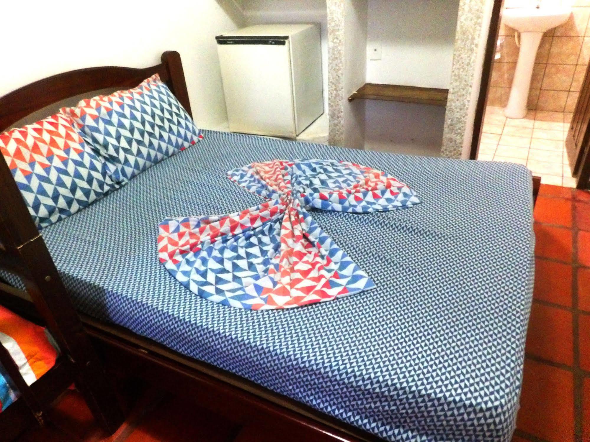 Media Veronica Hostel Suites Pipa Arez 外观 照片