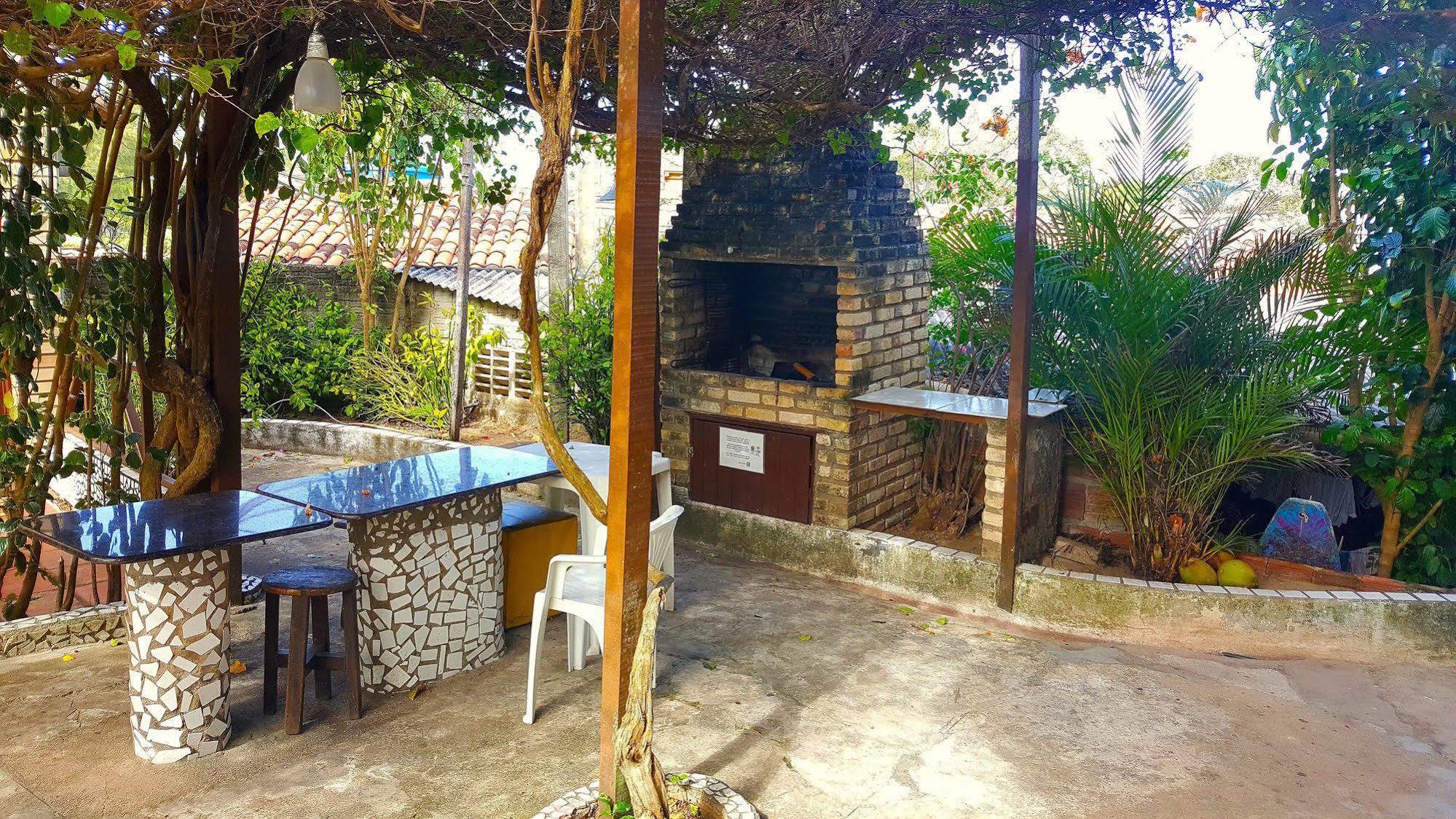 Media Veronica Hostel Suites Pipa Arez 外观 照片