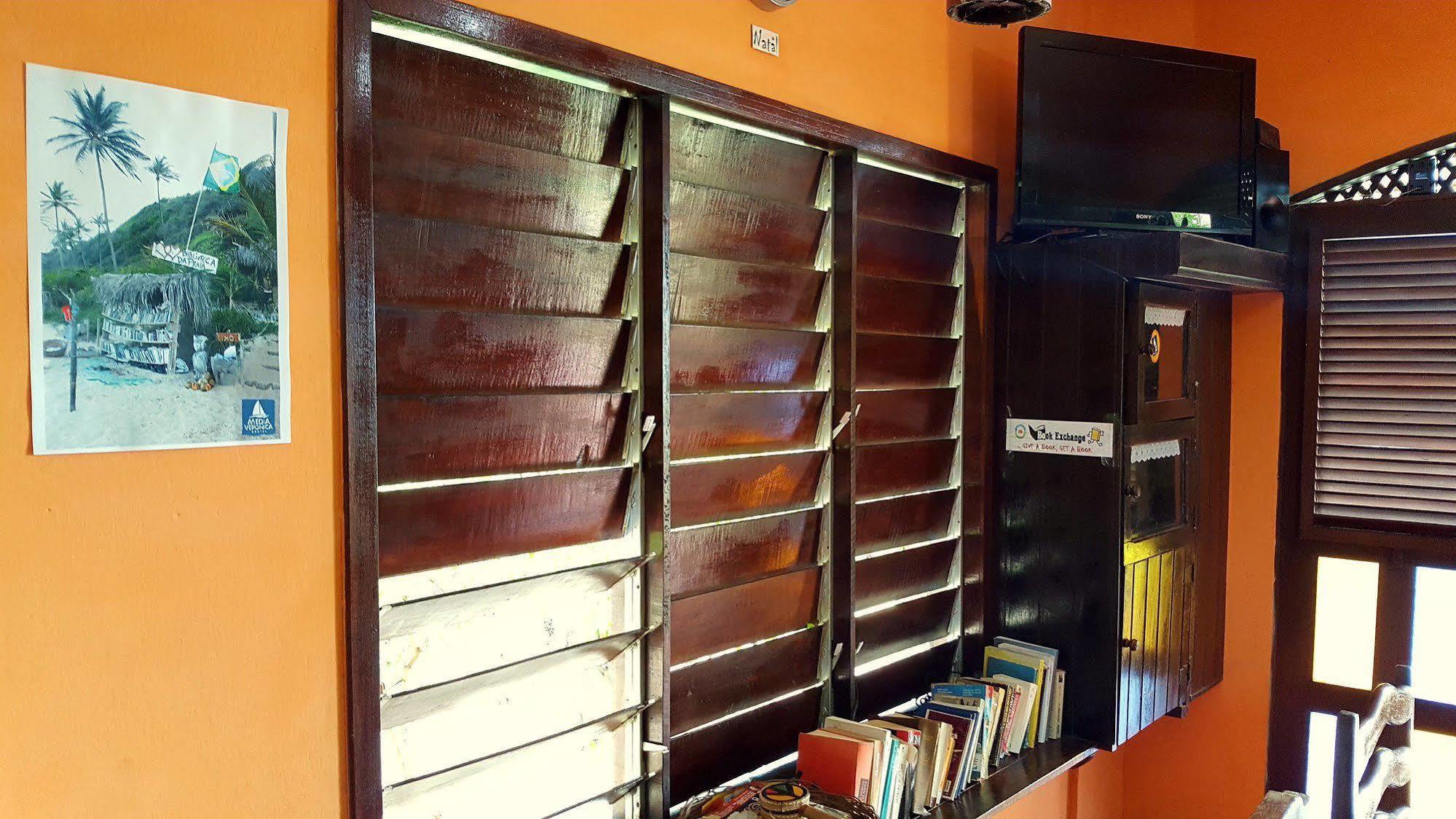Media Veronica Hostel Suites Pipa Arez 外观 照片